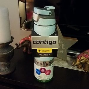 Brand new insulated water bottle by Contigo